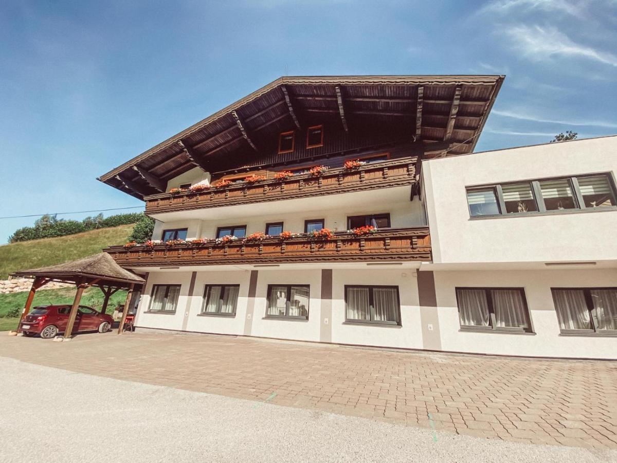 Fruehstueckspension Auer - Haus Kargl Schladming Luaran gambar